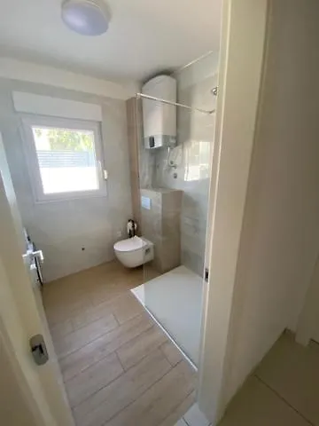 Guest House Ana Residence Задар